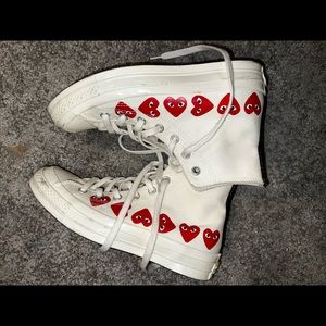 Comme des garcon play x converse